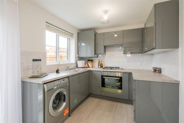 2 bedroom semi-detached house to rent - Photo 1