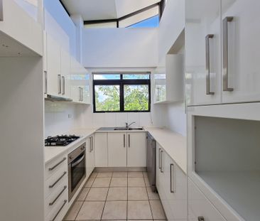 WELL PRESENTED 3-BEDROOM APARTMENT FOR RENT - Photo 4