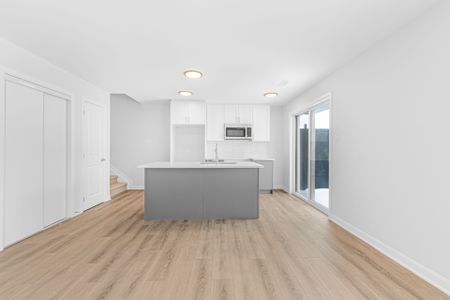 For Lease - 301 Glenroy Gilbert Drive Unit# 10, Barrhaven, Ontario - Photo 5
