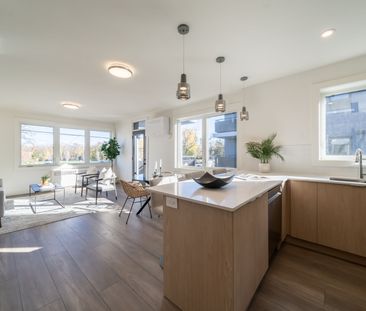 For Lease - 1492 Avenue Road Unit# 2, Toronto, Ontario - Photo 1