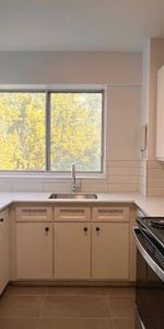 3.5 chauffé à St-Lambert avec piscine sur le toit - Photo 4