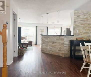 330 APPLECROSS CRESCENT - Photo 1