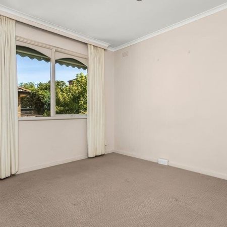 Outstanding Essendon Location! - Photo 3