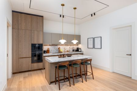 Chic Two-Bedroom Flat at The Whiteley - Photo 3