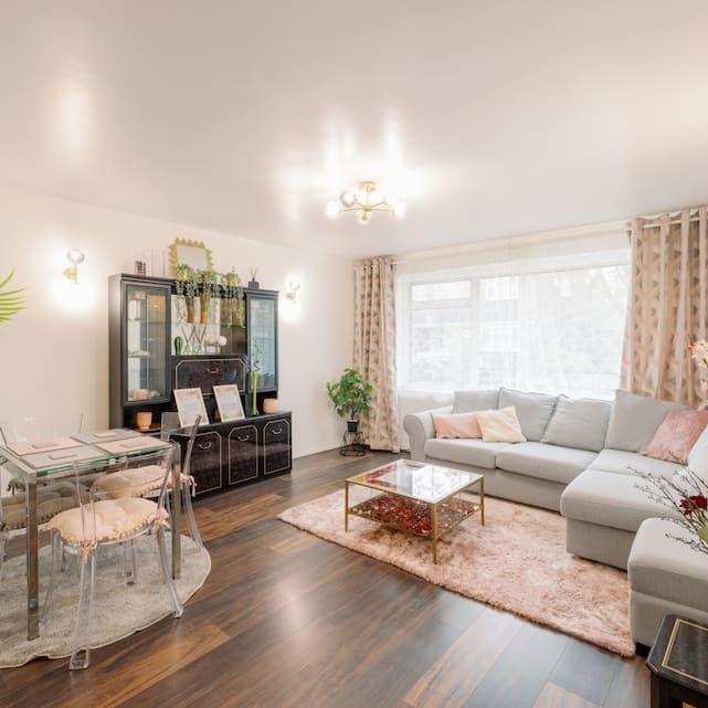 2 Bed Semi-Detached House, Queens Road West, E13 - Photo 1