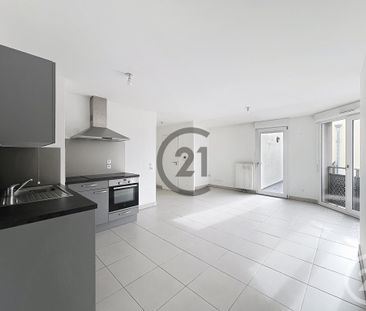 Location Appartement 4 pièces 69m² MELUN 77000 - Photo 1