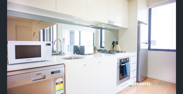 UNFURNISHED | Modern Apartment with City Fringe Living - Photo 1