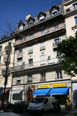 Appartement mansardé de 6 pièces en attique à la Jonction - Photo 5