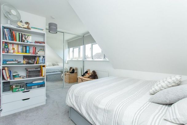 4 bedroom detached house to rent - Photo 1