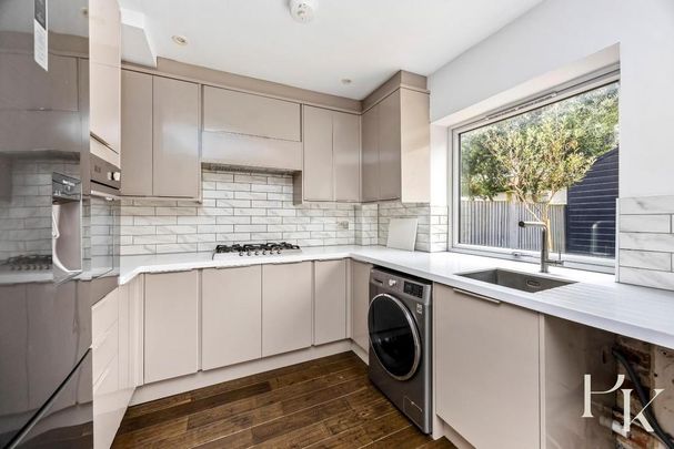 3 bedroom terraced house to rent - Photo 1
