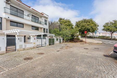 Moradia T4 em Lisboa - Photo 3