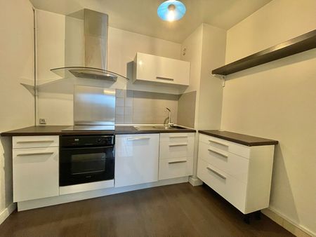 A LOUER - NANTES RD PT DE PARIS - Grand appartement de Type 2 de 59.33 m² - Photo 2