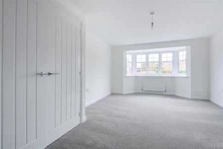 4 bedroom detached house to rent - Photo 5