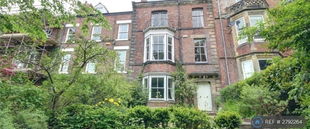 6 bedroom terraced house to rent - Photo 1