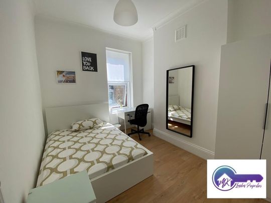 1 Bedroom Room in Flat Share To Rent - Photo 1