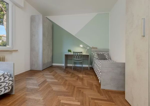 Via Castelfidardo, Padova, Veneto 35141