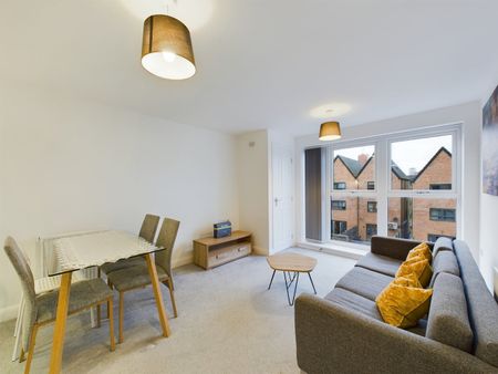 2 Bed Flat, Waterway House, B5 - Photo 3