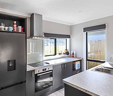 Wainui Living - Photo 4