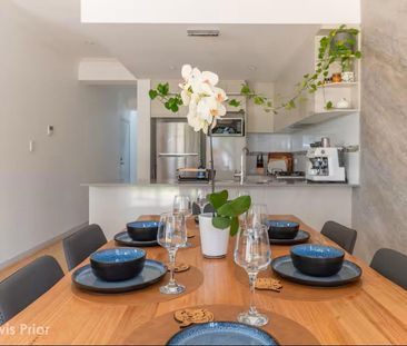 Modern Townhouse Living with Style & Convenience - Photo 3