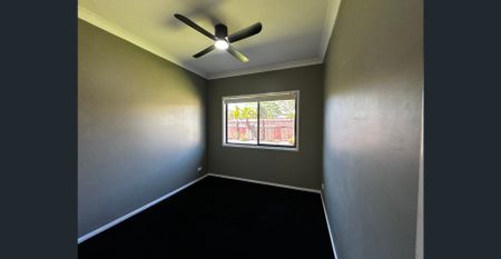 Perfect Family Home - Photo 2