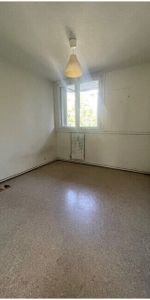 T4 Duplex de 80m² sur la place des geants - Photo 3