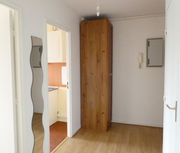 Location Appartement 2 pièces 49m² FONTAINEBLEAU 77300 - Photo 2