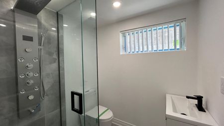 For Lease - 99 Cummer Avenue, Toronto, Ontario - Photo 5