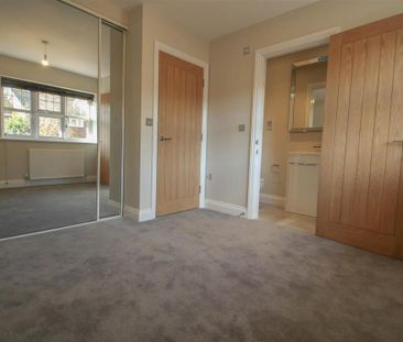 3 bedroom terraced house to rent - Photo 2