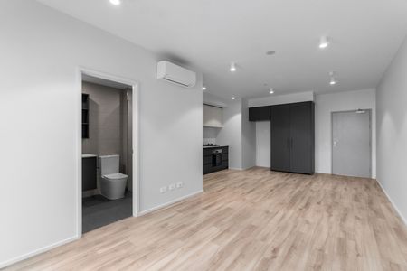 2807/6 Penaluna Place, Adelaide SA 5000 - Apartment For Rent - $600 | Domain - Photo 4