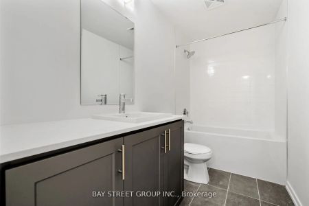 22 Lytham Green Circle #18 - Photo 5