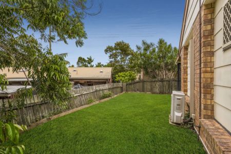 6 Caloundra Street, Manly West. - Photo 3