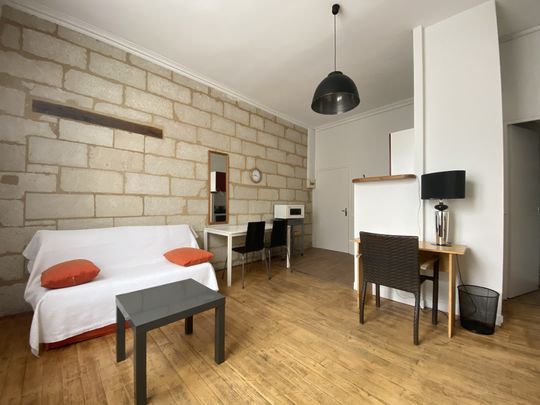 Location Appartement 1 pièce 27m² SAUMUR 49400 - Photo 1