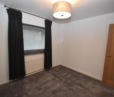 2 bedroom semi-detached house to rent - Photo 2