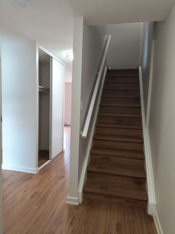 For Lease - 981 Gulf Place Unit# 108, Overbrook - Castleheights and Area, Ontario - Photo 2