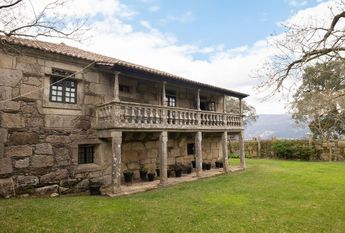 Luxury 6 bedroom Detached House for rent in O Rosal, Galicia