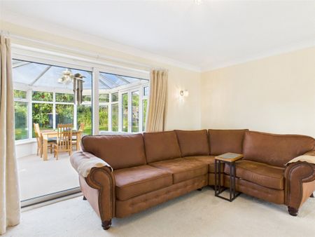 Fairdale Drive, Newthorpe, Nottingham, Nottinghamshire, NG16 - Photo 2