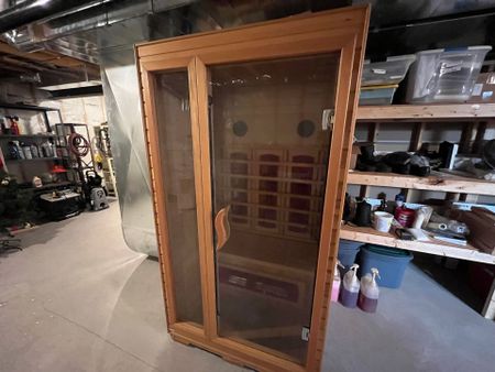 For Lease - 66 Hughes Street, Collingwood, Ontario - Photo 2