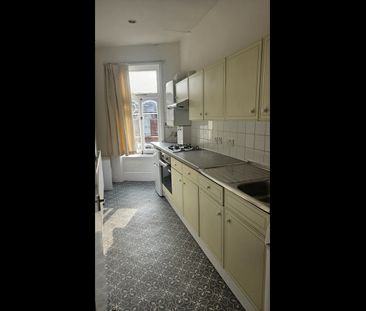 1 Bed Flat, Crouch End, N8 - Photo 6