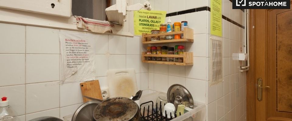 barcelona, Catalonia 08002 - Photo 1