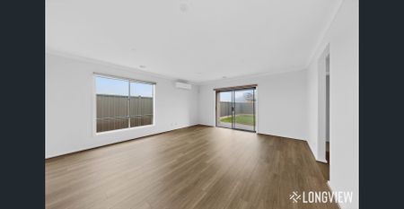 Modern Comfort In Beveridge - Photo 3