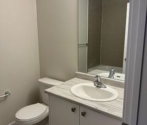 For Lease - 54 ROWLOCK Street, Welland, Ontario - Photo 3