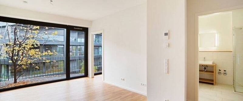 Ruhige 2 Zimmer Wohnung ca. 41m², EBK, Fußbodenheizung und Balkon mit Gartenblick in Berlin-Mitte! - Photo 1
