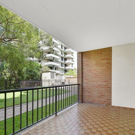 GREAT AND CONVENIENT LOCATION IN BRIGHTON LE SANDS - Photo 4