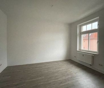 Schöne 2,5-Zimmer-Wohnung mit guter Verkehrsanbindung zur Uni und i... - Photo 2