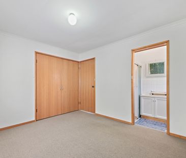 Charming Family Home - Photo 5