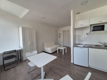 Location Appartement 1 pièce 22m² - Photo 5