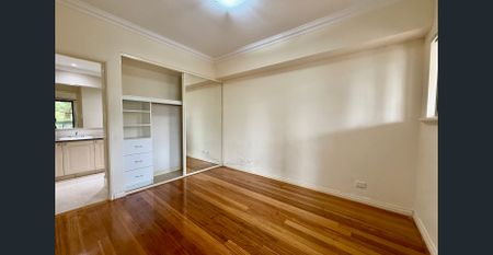 Stunning Marina-View Apartment in Dolphin Quays -Available NOW! - Photo 3