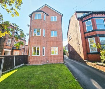 Victoria Crescent, Eccles, Manchester, M30 - Photo 2