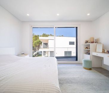 Luxury 5 bedroom Detached House for rent in Cascais, Portugal - Photo 2