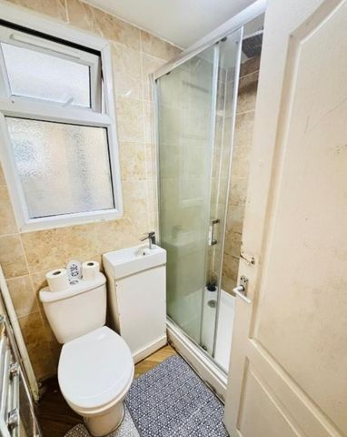 Room in a Shared House, London, E3 - Photo 3